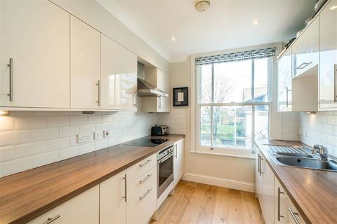 2 bedroom flat for sale, Stockwell Park Road, London SW9