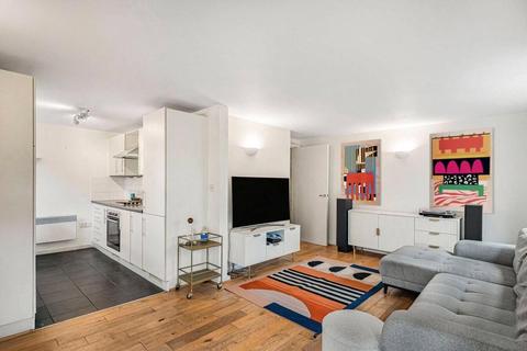 2 bedroom apartment for sale, Martello Street, London, E8