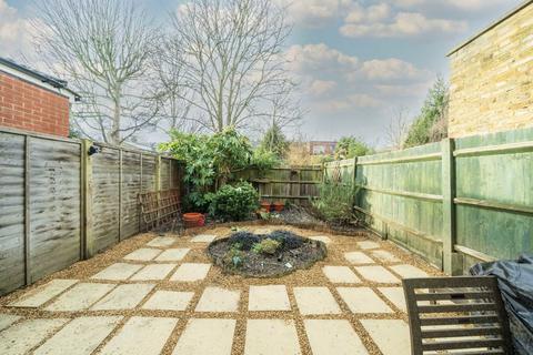 1 bedroom flat for sale, Melbourne Avenue, London W13