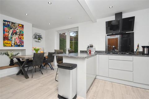 3 bedroom semi-detached house for sale, Greensway, Garforth, Leeds, West Yorkshire