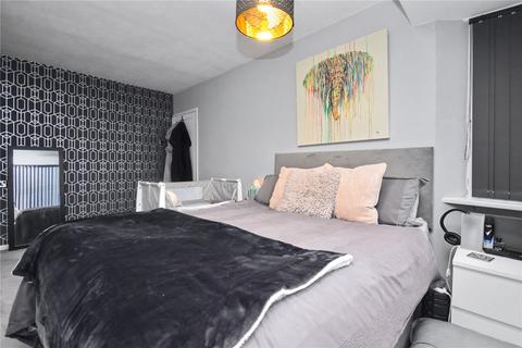 3 bedroom semi-detached house for sale, Greensway, Garforth, Leeds, West Yorkshire