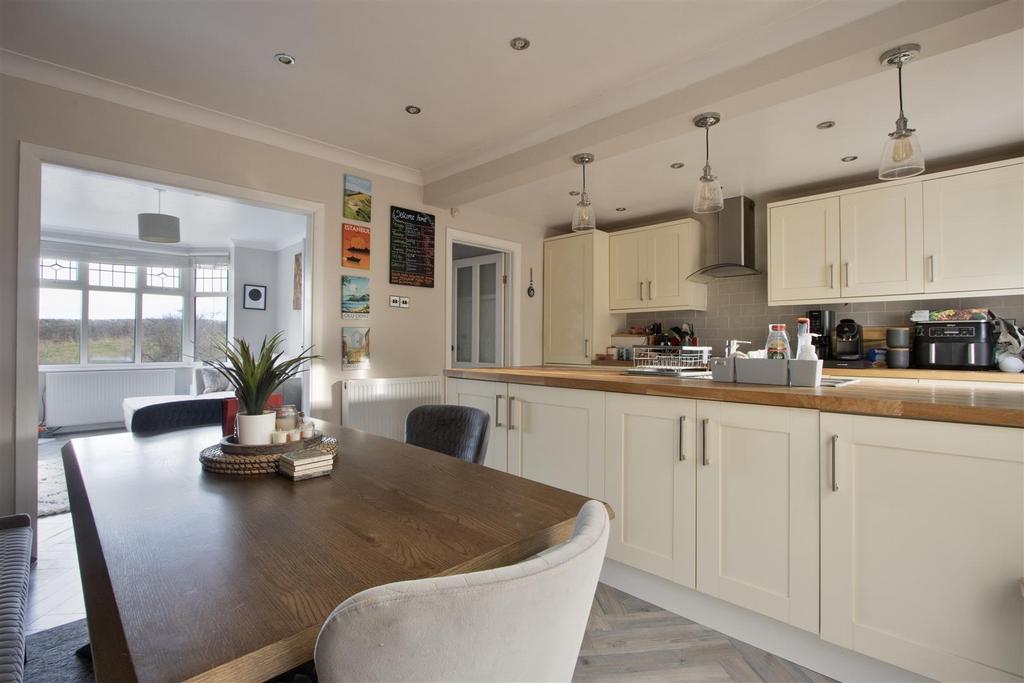 Open Plan Kitchen/Dining Room