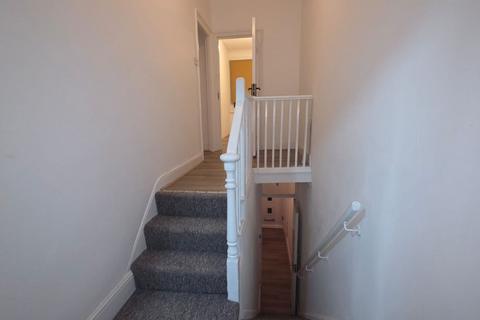3 bedroom flat to rent, Keogh Road, London, E15