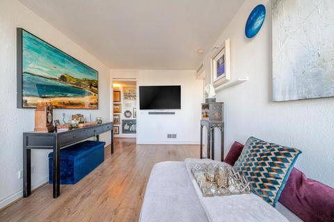 undefined, Windsor,  Berkshire,  SL4