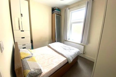1 bedroom flat to rent, Elm Grove, Hampshire PO5