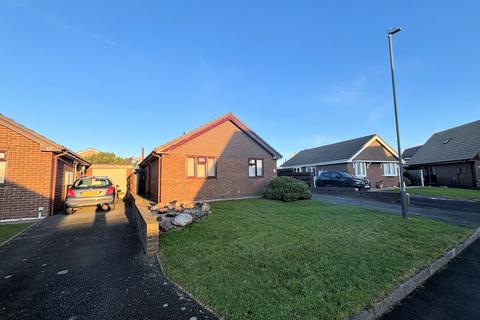 3 bedroom detached bungalow for sale, Ar Y Don, Tywyn LL36