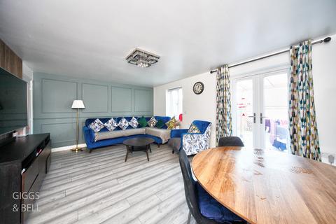 undefined, Houghton Regis, Dunstable, Bedfordshire, LU5
