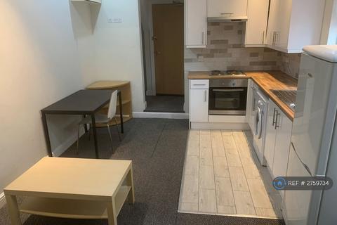 undefined, Garden  Claude Rd, Cardiff, CF24