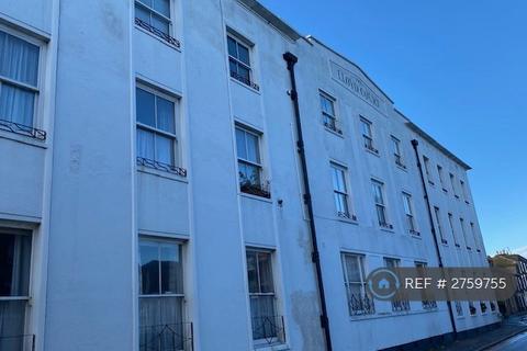 undefined, High Street, Deal, CT14