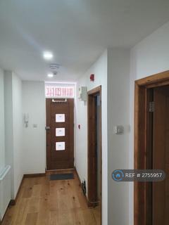 2 bedroom flat to rent, East Barnet Road, Barnet, EN4