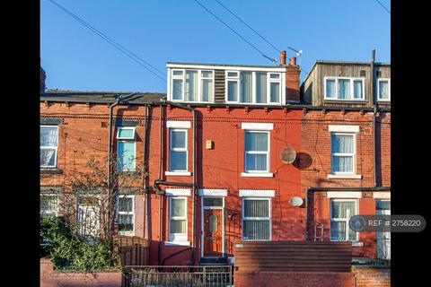 3 bedroom terraced house to rent, Strathmore Avenue, Leeds, LS9