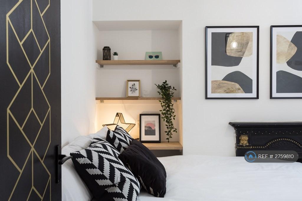 Room 4
