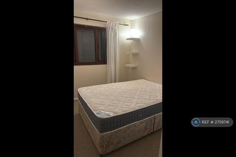 1 bedroom flat to rent, Pelham Rd, London, SW19