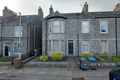 5 bedroom flat to rent, Lilybank Place, Aberdeen, AB24