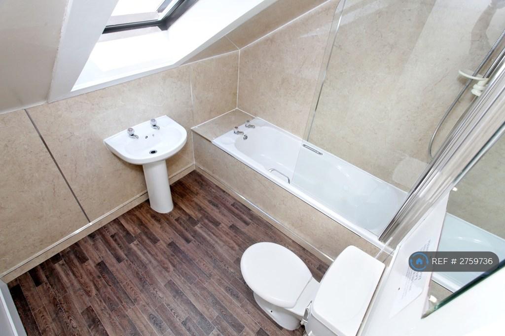 Upstairs Bathroom