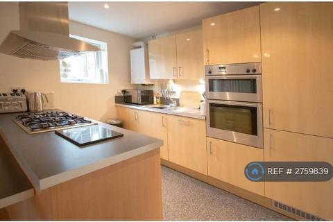 2 bedroom flat to rent, Henrietta Chase, St. Marys Island, Chatham, ME4