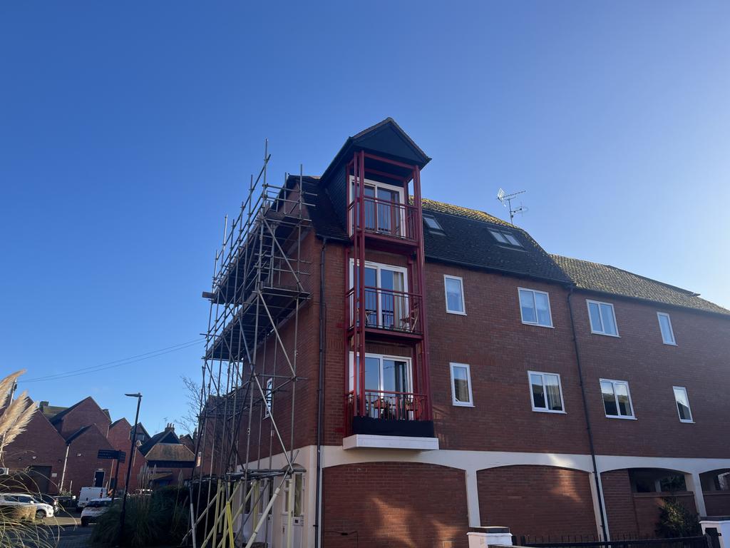 1 Bedroom Third Floor Apartment For Rent