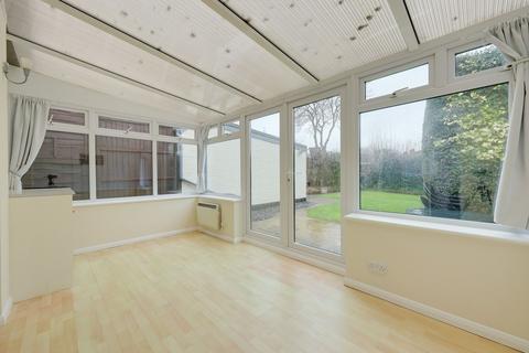 3 bedroom end of terrace house for sale, The Vineries, Burgess Hill, RH15