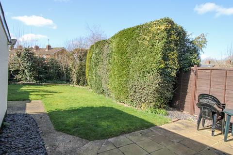 3 bedroom end of terrace house for sale, The Vineries, Burgess Hill, RH15