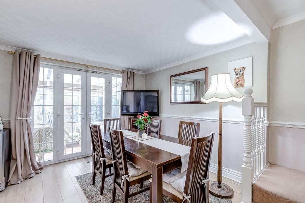 Sitting/Dining Room