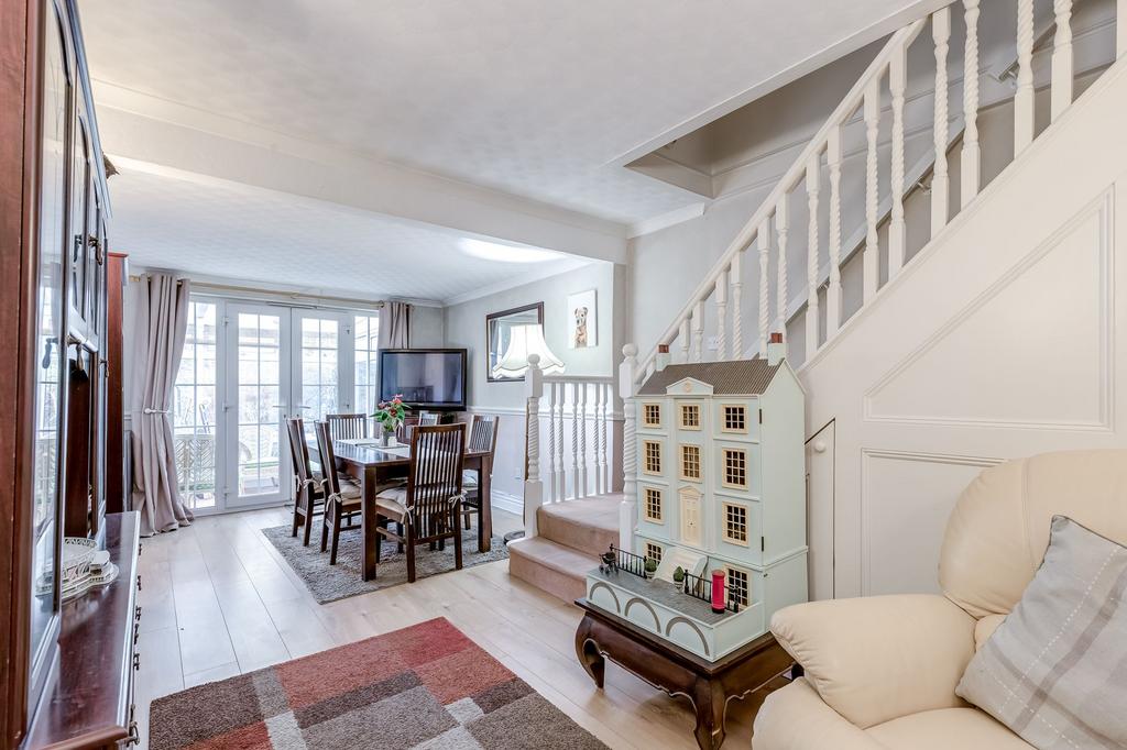 Sitting/Dining Room
