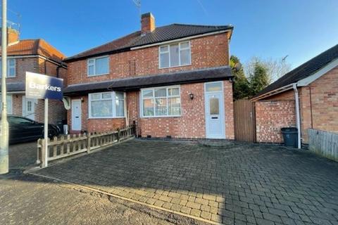 3 bedroom semi-detached house to rent, Fairfield Road, Leicester