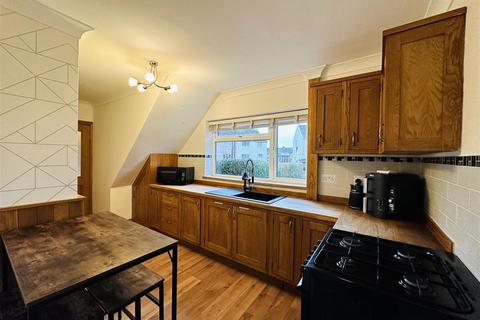 3 bedroom semi-detached house for sale, Hazel Road, Dunscroft, Doncaster