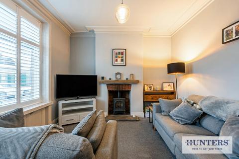 4 bedroom end of terrace house for sale, Victoria Road, Guiseley, Leeds