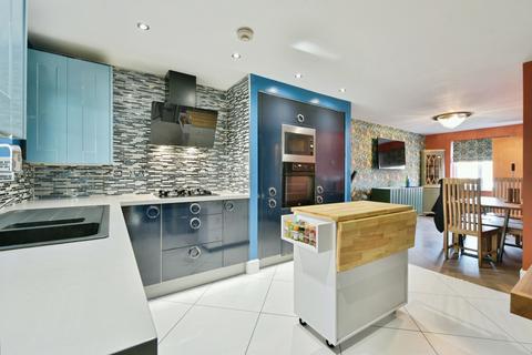3 bedroom detached house for sale, Thornham Meadows, Goldthorpe, Rotherham, South Yorkshire, S63