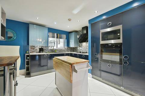 3 bedroom detached house for sale, Thornham Meadows, Goldthorpe, Rotherham, South Yorkshire, S63