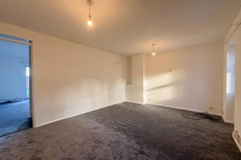 3 bedroom terraced house to rent, Fulmar Lane, Wellingborough, NN8 4BD