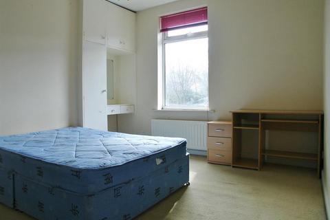 2 bedroom terraced house to rent, Sharrow Vale Road, Sheffield, S11 8ZL
