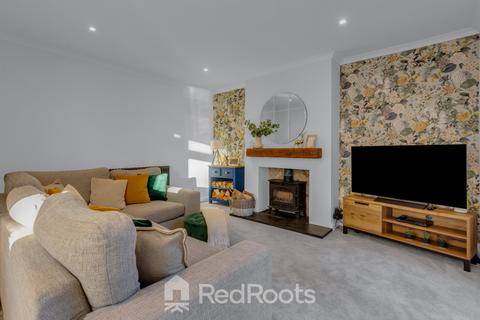 4 bedroom semi-detached house for sale, Melton Road, Doncaster DN5
