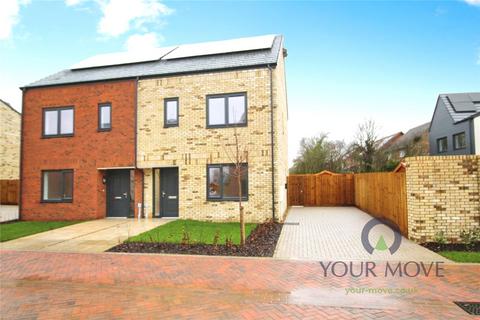 3 bedroom semi-detached house for sale, Hawnes Close, Bedford MK45