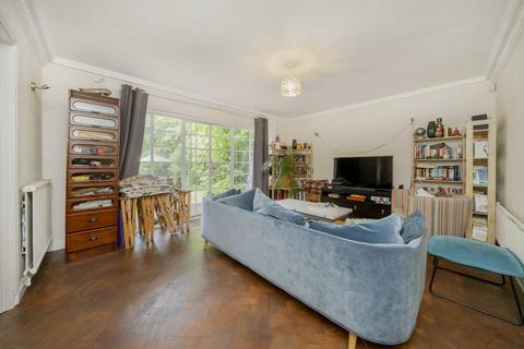 6 bedroom house to rent, Vivian Way, London N2