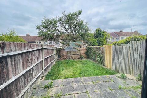 2 bedroom terraced house to rent, Semple Gardens, Chatham, ME4