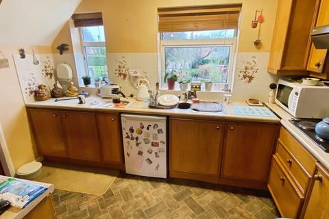 3 bedroom semi-detached house for sale, The Crescent, Wilsford, NG32