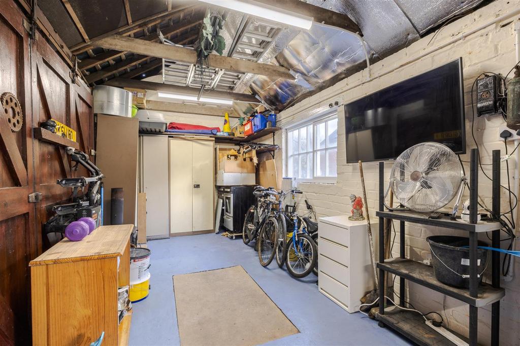 Garage