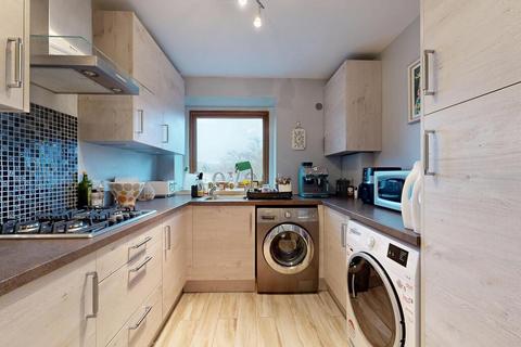 2 bedroom apartment for sale, London Road, Stanmore, HA7