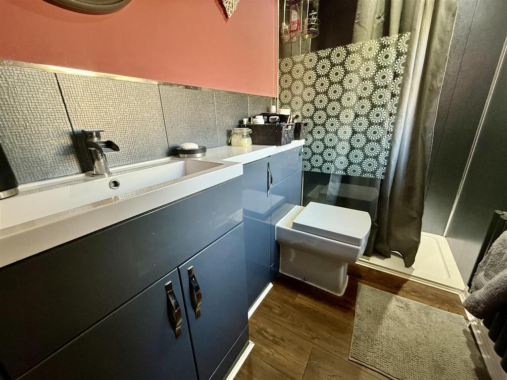 Ensuite