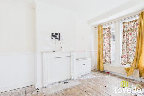 2 bedroom end of terrace house for sale, Dorset Street, Kingston upon Hull HU4