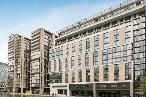 3 bedroom flat to rent, Water View - 6th floor - 3 bedrooms - 960sq ft - 2 bathrooms