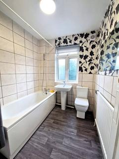 3 bedroom terraced house to rent, London E10