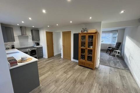 3 bedroom detached house to rent, Cowley Lane, Gnosall, Stafford