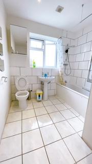 1 bedroom in a house share to rent, Stansfield Road, Hounslow TW4