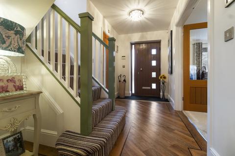4 bedroom detached house for sale, Worcester Road, Worcester WR6