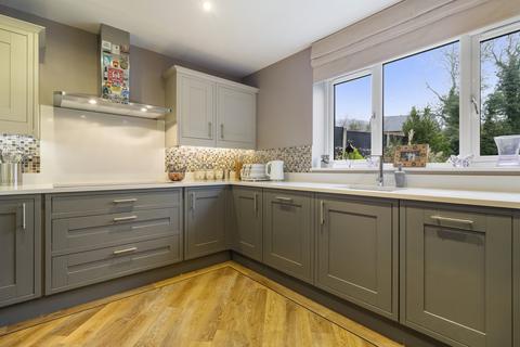 4 bedroom detached house for sale, Worcester Road, Worcester WR6