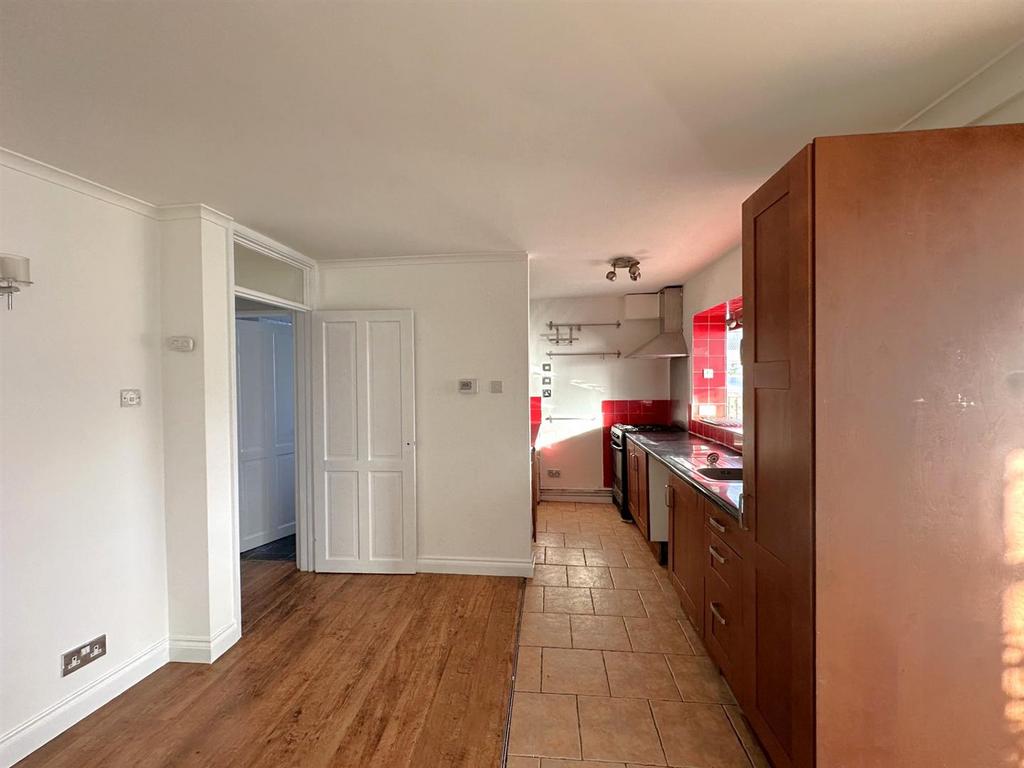 Kitchen Living.jpg