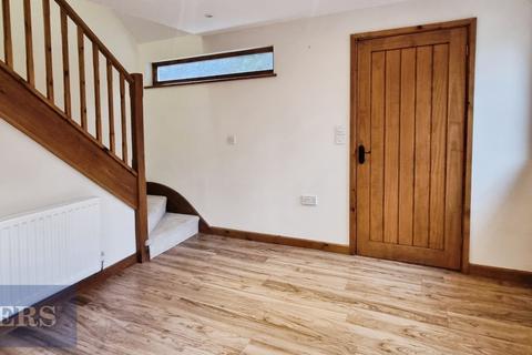 2 bedroom end of terrace house to rent, Fore Street, Silverton, Exeter