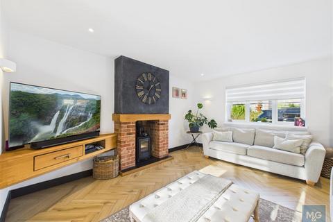 4 bedroom detached house for sale, Symonds Close, Bury St. Edmunds IP31